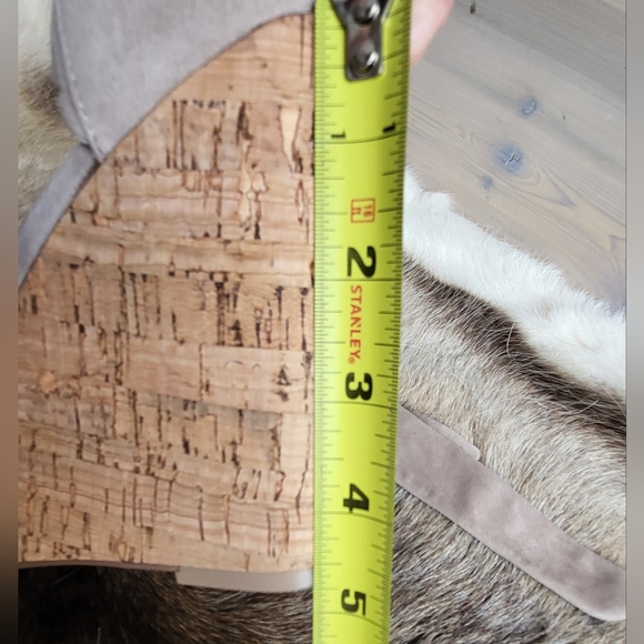 Alex+Alex Taupe Grey Suede Cork Wedge Sandals with Ankle Wrap Tie size 9 - Picture 15 of 16